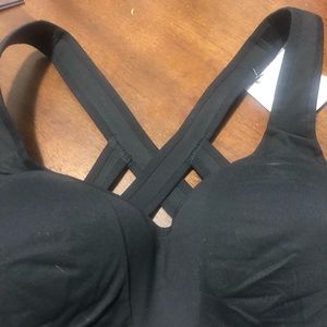 Brand New Victoria Secret Sports Bra 34 DD